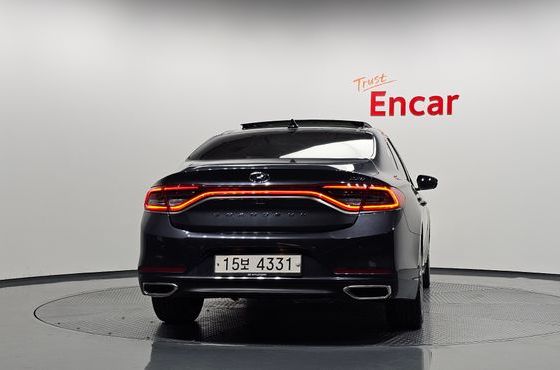 Hyundai Grandeur 2.2 Diesel Premium Special — пробег 237 931 км — фото 4 из 5