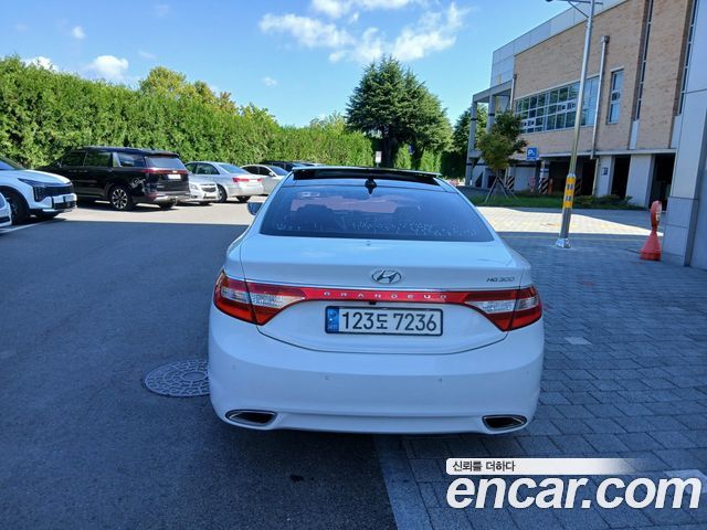 Hyundai Grandeur LPG HG300 Executive — пробег 178 510 км — фото 4 из 5