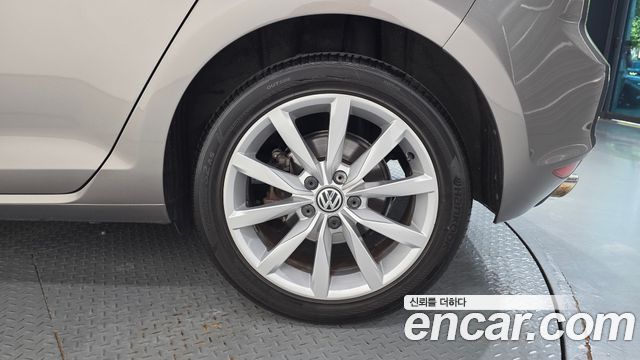 Volkswagen Golf из Кореи Encar