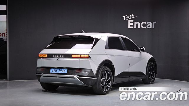Hyundai Ioniq5 из Кореи Encar