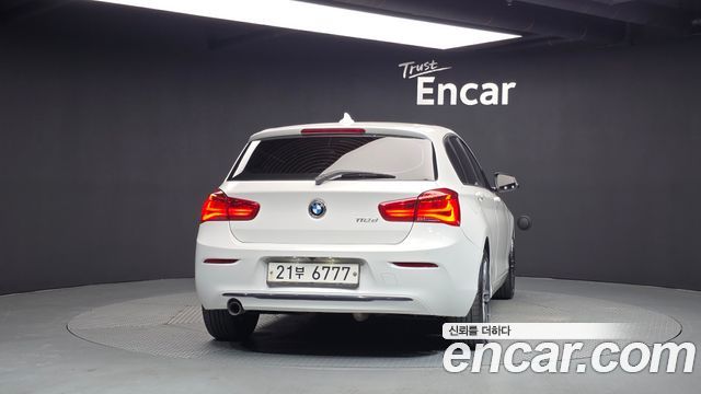 BMW 1-Series 118d Sport 5Door — пробег 136 355 км — фото 4 из 5