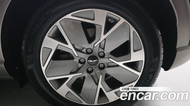 Genesis GV60 Standard — пробег 28 798 км — фото 5 из 5