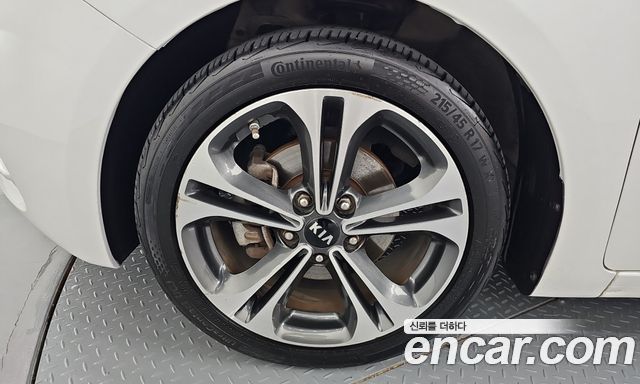 Kia K3 из Кореи Encar