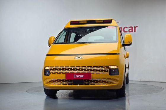 Hyundai Staria L3.5 Kinder Safety Car 11-Seater — пробег 9 046 км — фото 3 из 5