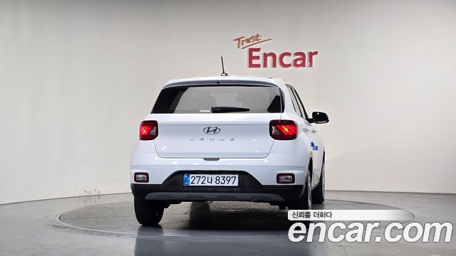 Hyundai Venue из Кореи Encar