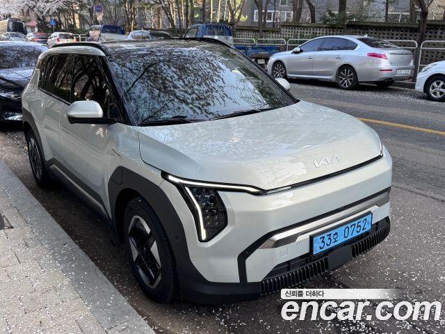 Kia EV3 Long Range 2WD Earth — пробег 60 000 км — фото 2 из 5