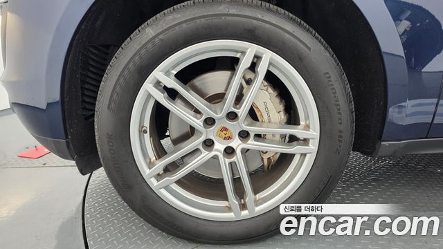 Porsche Macan из Кореи Encar