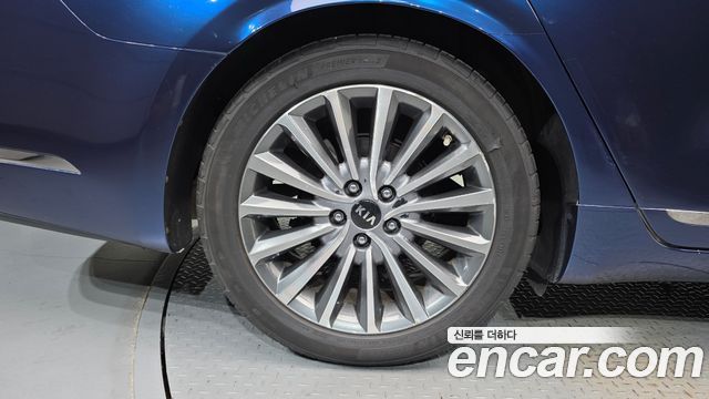 Kia K7 из Кореи Encar