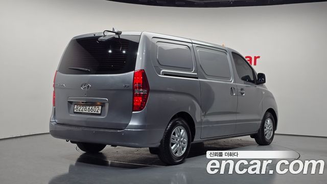Hyundai Starex 3-Seater VAN Smart — пробег 201 645 км — фото 2 из 5