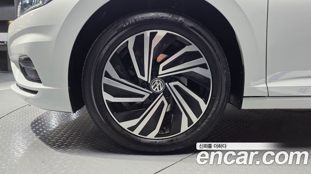 Volkswagen Jetta 1.4 TSI Prestige — пробег 14 246 км — фото 5 из 5