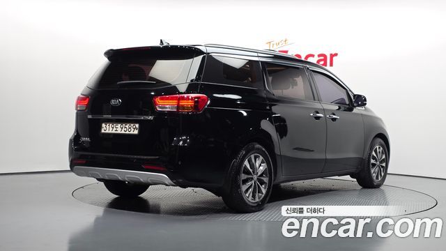 Kia Carnival из Кореи Encar