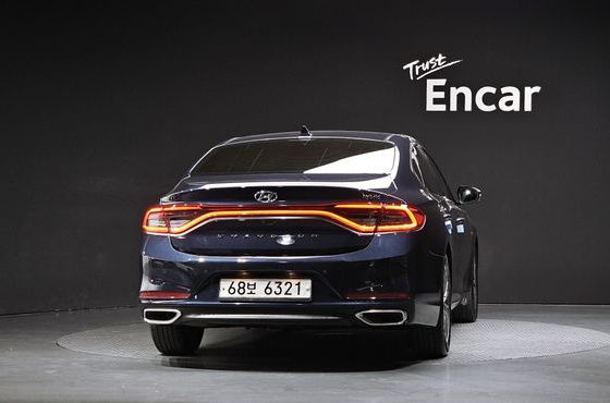 Hyundai Grandeur Exclusive Special — пробег 178 662 км — фото 4 из 5