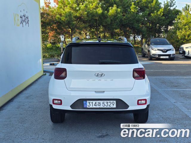Hyundai Venue из Кореи Encar