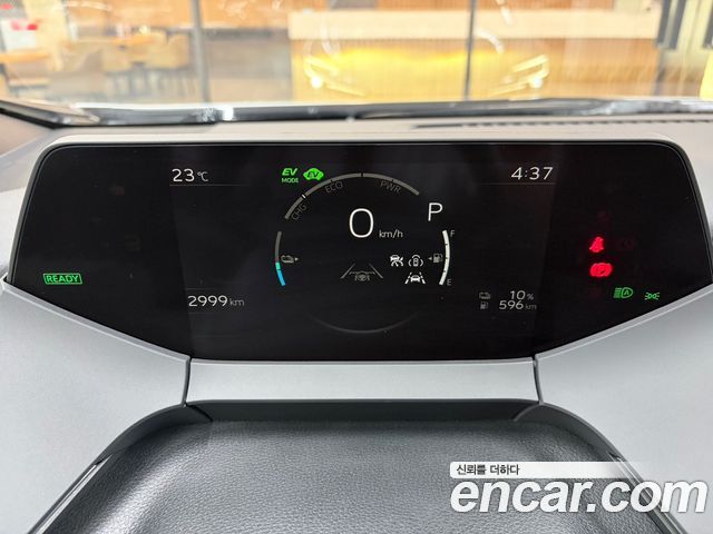 Toyota Prius 2.0 PHEV XSE — пробег 2 998 км — фото 5 из 5