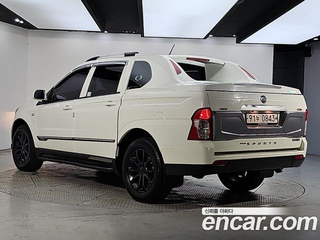 Ssangyong KORANDO 2.2 EXTREME 4WD — пробег 126 000 км — фото 3 из 5