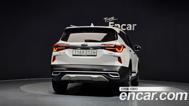 Kia Seltos из Кореи Encar