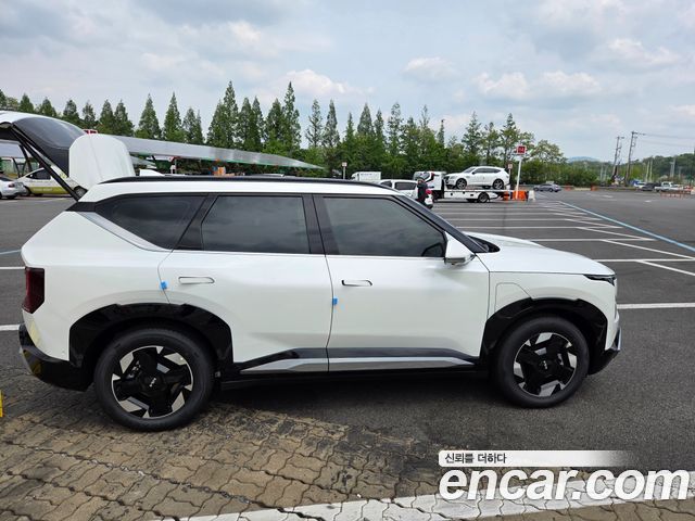Kia EV5 Long Range 2WD Earth — пробег 3 500 км — фото 5 из 5