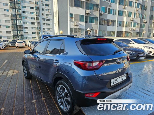 Kia Stonic Diesel 1.6 Prestige — пробег 55 536 км — фото 4 из 5