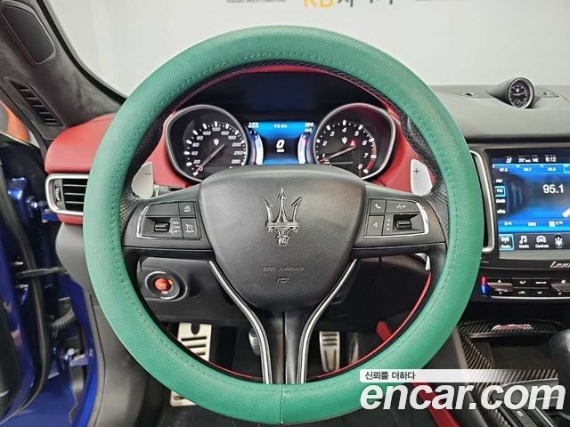 Maserati Levante из Кореи Encar