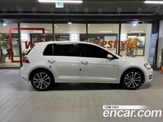 Volkswagen Golf 1.4 TSI Premium — пробег 135 714 км — фото 2 из 5