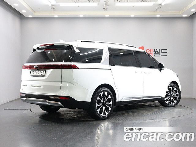 Kia Carnival из Кореи Encar