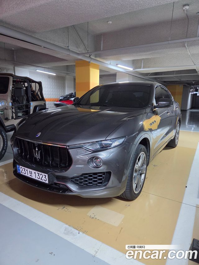 Maserati Levante из Кореи Encar