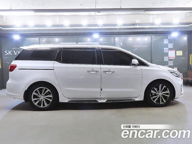 Kia Carnival из Кореи Encar