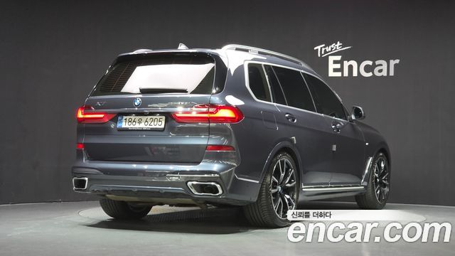 BMW X7 xDrive 40i M Sport 6STR — пробег 62 419 км — фото 2 из 5