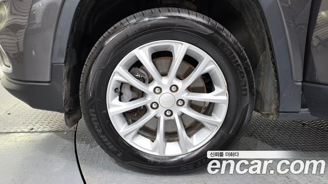 Jeep Cherokee 2.4 Longitude AWD — пробег 109 635 км — фото 5 из 5