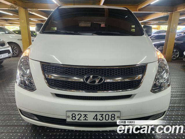 Hyundai Starex 3-Seater VAN CVX Luxury — пробег 237 881 км — фото 3 из 5