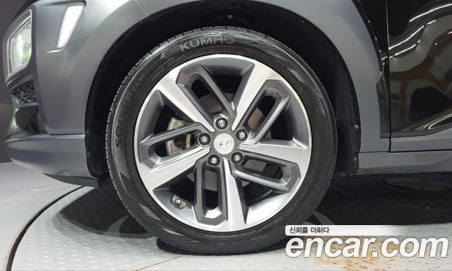 Hyundai Kona из Кореи Encar