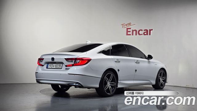Honda Accord 2.0 Hybrid Touring — пробег 77 752 км — фото 2 из 5