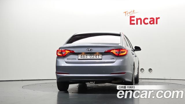 Hyundai Sonata LPI Premium — пробег 127 617 км — фото 4 из 5