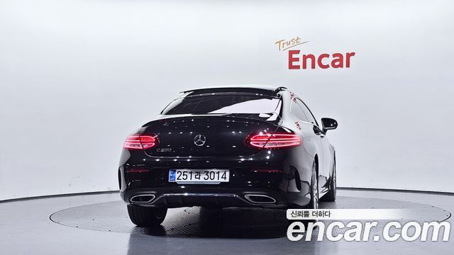 Mercedes-Benz C-Class из Кореи Encar