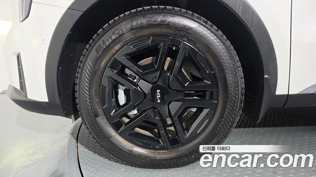 Kia Sorento HEV 1.6 2WD Gravity — пробег 17 555 км — фото 5 из 5