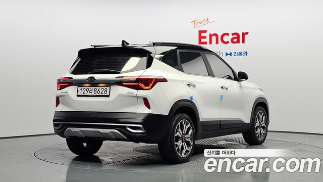 Kia Seltos из Кореи Encar