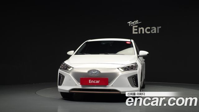 Hyundai Ioniq Q — пробег 128 582 км — фото 3 из 5