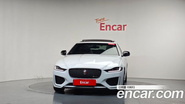 Jaguar XE D180 R-Dynamic S — пробег 53 505 км — фото 3 из 5
