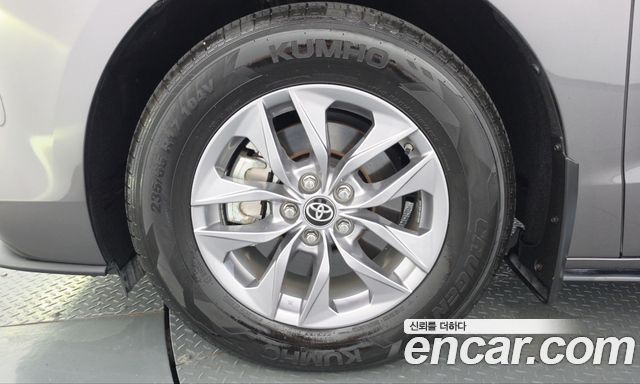 Toyota Sienna 2.5 Hybrid AWD — пробег 58 312 км — фото 5 из 5