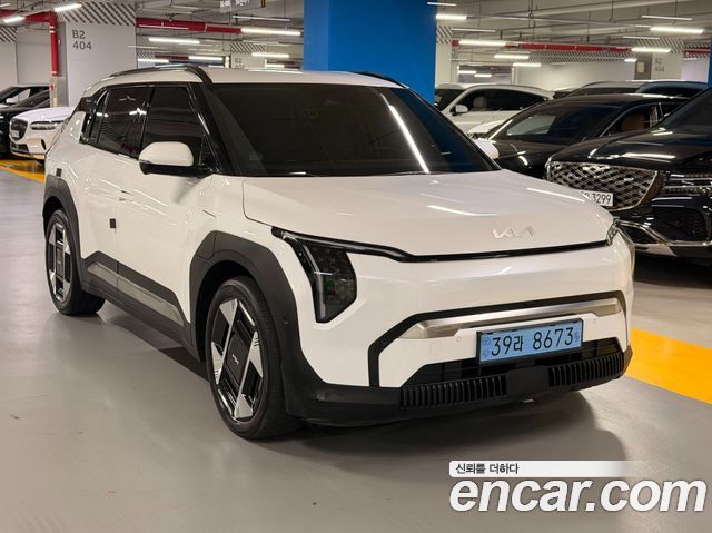 Kia EV3 Long Range 2WD Earth — пробег 29 130 км — фото 2 из 5