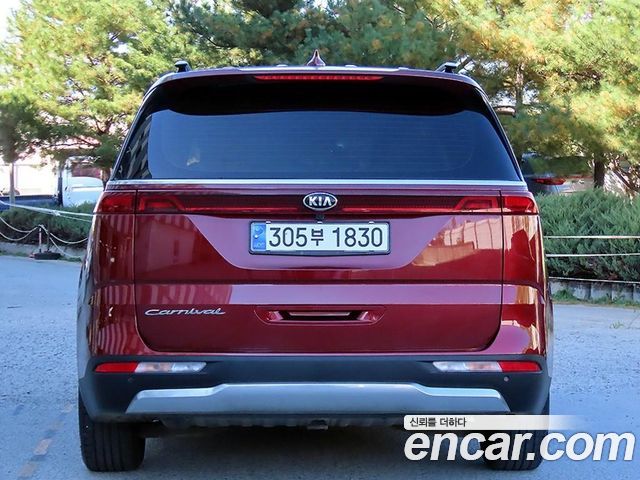Kia Carnival Diesel 9-Seater Noblesse — пробег 115 240 км — фото 4 из 5
