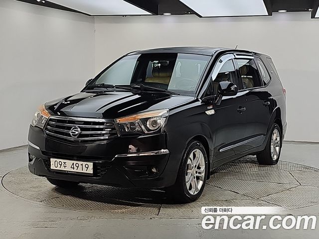 Ssangyong KORANDO 4WD LT 11-seater — пробег 138 000 км — фото 1 из 5