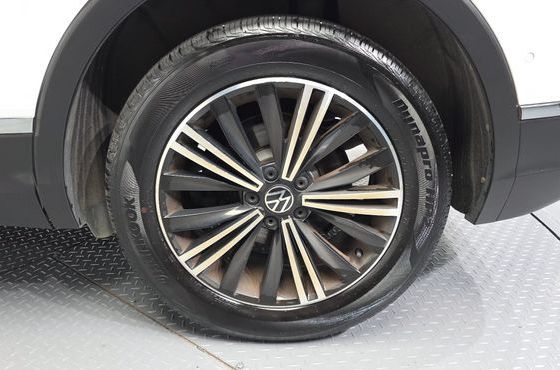 Volkswagen Tiguan 2.0 TDI Premium — пробег 114 516 км — фото 5 из 5
