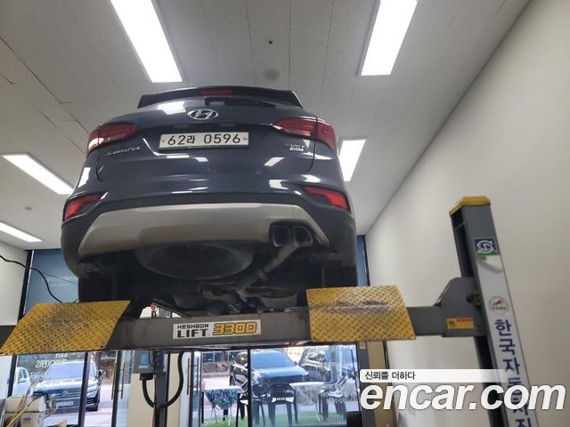 Hyundai Santafe Diesel 2.2 4WD Exclusive Special — пробег 180 270 км — фото 2 из 2