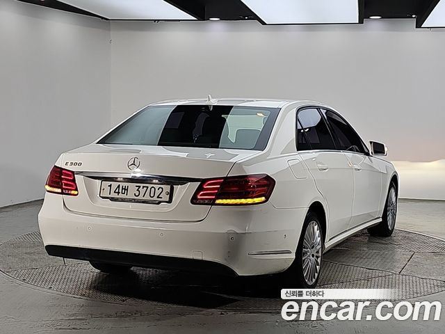 Mercedes-Benz E-Class E200 Elegance — пробег 145 314 км — фото 4 из 5