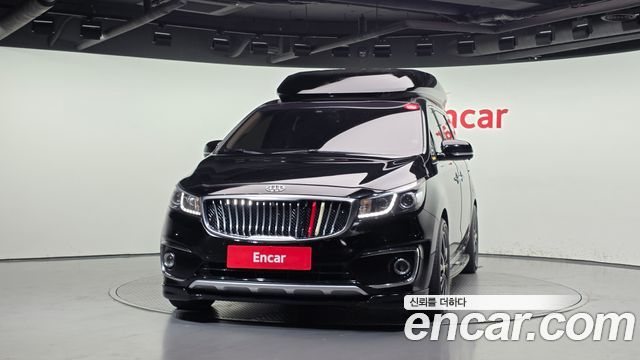 Kia Carnival 7-seater Hi-limousine VIP — пробег 208 477 км — фото 3 из 5