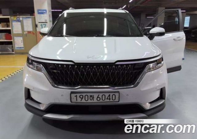Kia Carnival Diesel 9-Seater Prestige — пробег 213 800 км — фото 1 из 5