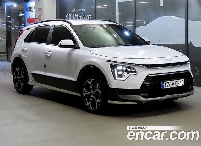 Kia Niro Prestige — пробег 58 078 км — фото 1 из 5
