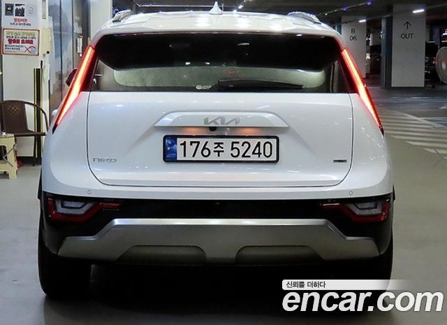 Kia Niro Prestige — пробег 58 078 км — фото 5 из 5