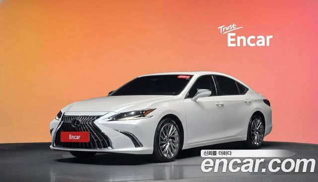 Lexus ES Executive — пробег 54 023 км — фото 1 из 5